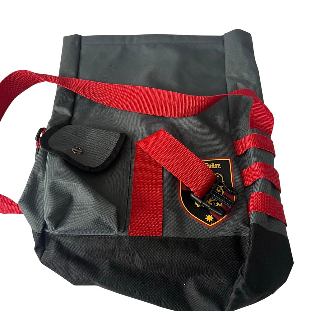 Harry Potter Gryffindor LootCrate Hogwarts Messenger Bag Gray Red Black